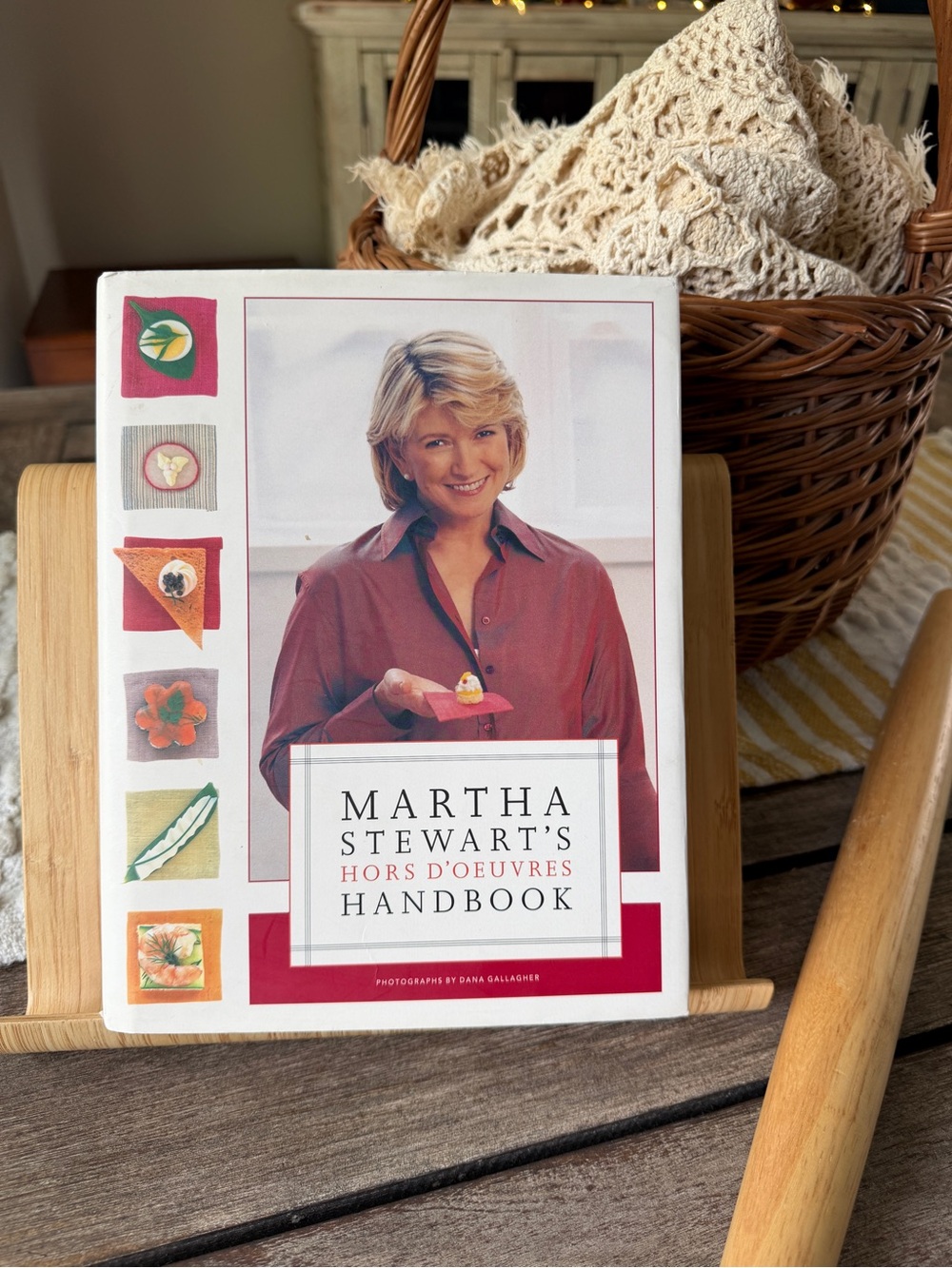 Martha Stewart Hors d’Oeuvres Handbook 1999 Hardcover Cookbook 1st Edition